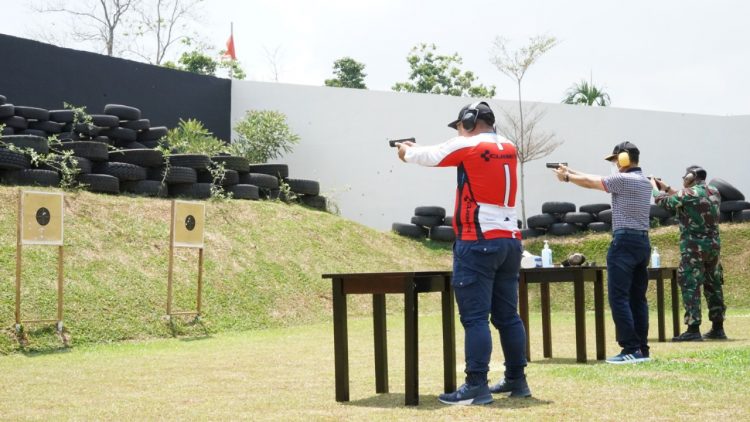 Tingkatkan Sinergitas, Kapolres Simalungun Gelar Laihan Menembak bersama TNI-Polri dan Forkopimda