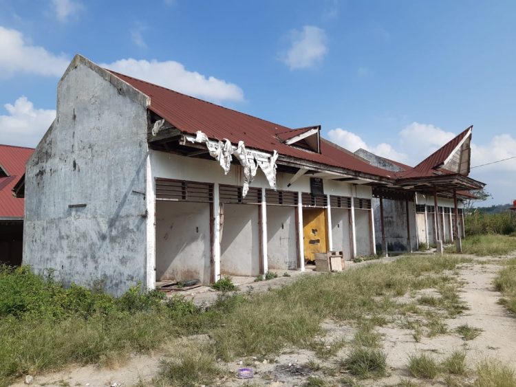 Proyek Pasar Tradisional Tozai 2003, Seret Pimpro ke Terali Besi