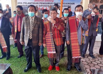 Punguan Partangiangan Pomparan Raja Siponot Panjaitan/Boru Kota Siantar Dilantik