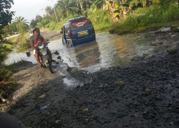 Jalan Hutabayu Raja Rusak Parah, Dinas PU Tutup Mata