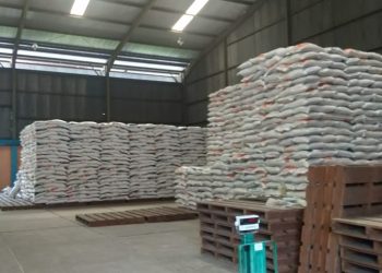 CARI UNTUNG PADA PENYALURAN BANSOS NON TUNAI