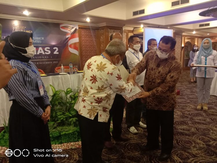 SMSI SUMUT  Peroleh Penghargaan Nasional Kemerdekaan Pers