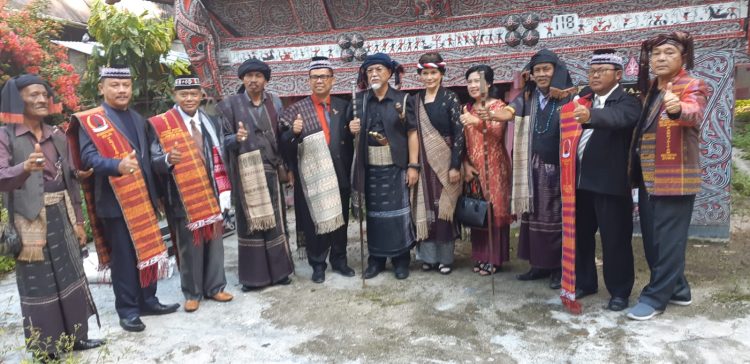 Songin Marpaung dinobatkan menjadi Raja Maropat VI Bius Siantar