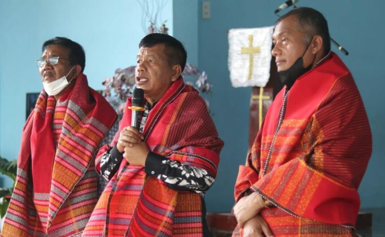 Bupati Dan Ketua DPRD Resmikan Gedung Sekolah Minggu Gereja HKI