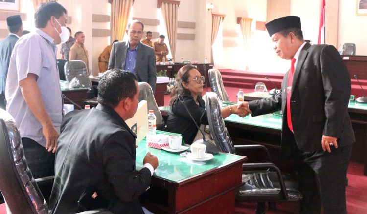 Bupati Radiapoh sampaikan LKPj