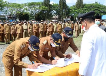 BUPATI SIMALUNGUN LANTIK 245 PEJABAT PANGULU NAGORI