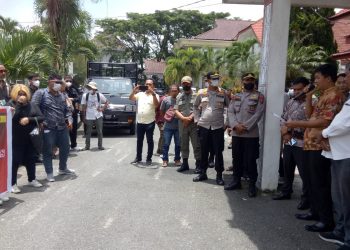KORBAN INVESTASI BODONG UNJUK RASA KE DPRD SIANTAR