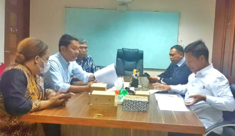 BUPATI SIMALUNGUN LAPORKAN SENGKETA TANAH TIMURAN DAN SIHAPORAS KEPADA PRESIDEN