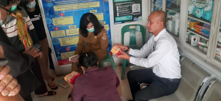 Dinas Kesehatan P2KB Humbahas Awasi dan Sidak Apotek