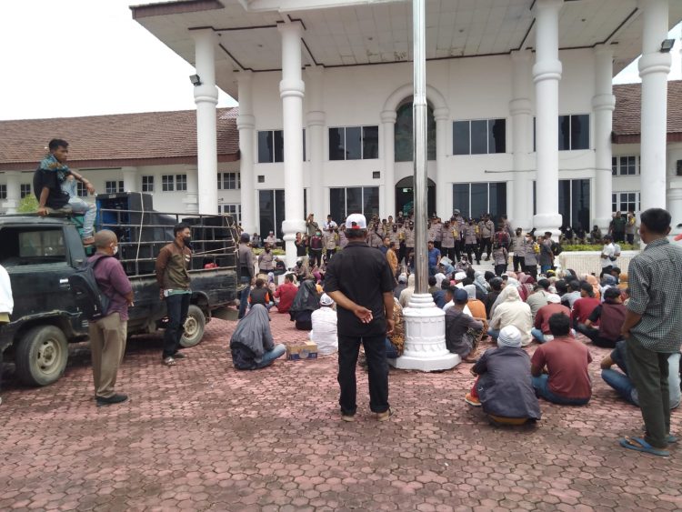 PEMILIHAN KEPALA DESA CURANG, ADA INTERVENSI PEMKAB ASAHAN?