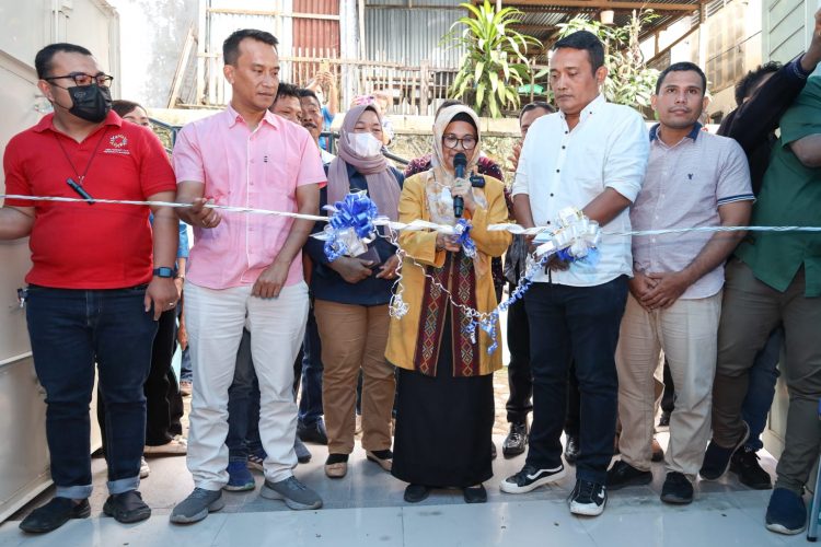 MEDIA CENTRE DINAS KOMINFO SIANTAR DIRESMIKAN WALIKOTA