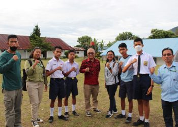 4 Pelajar SMP Simalungun Ikuti Bimbingan Belajar Toba Pulp Lestari.