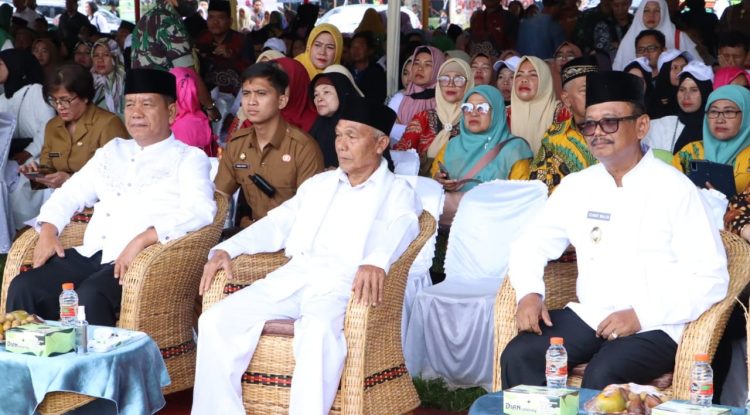 MTQ Tingkat Kabupaten Simalungun Ke-49 Dibuka Radiapoh Hasiholan Sinaga