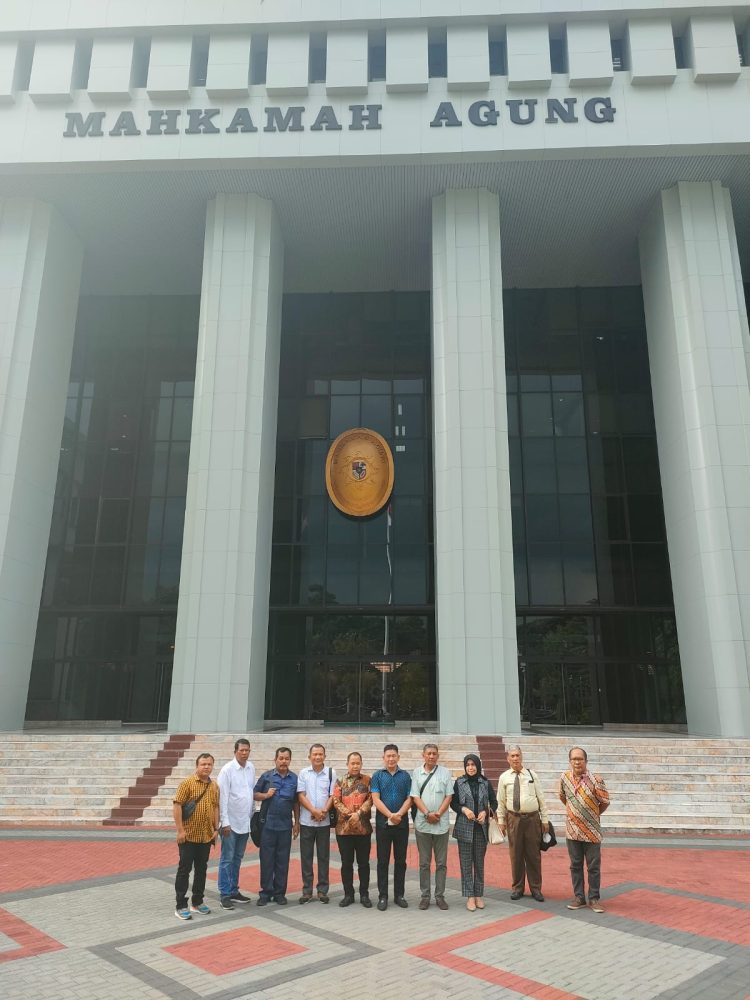 DPRD KOTA PEMATANG SIANTAR LAPORKAN WALIKOTA KE MAHKAMAH AGUNG