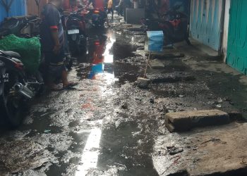 PASAR DWIKORA KUMUH BAK KUBANGAN KERBO, PERUSDA PASAR KELELEP