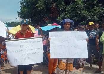 MASYARAKAT PASIR MANDOGE TUNTUT PT SPR MINGGAT DARI HUTA BAGASAN