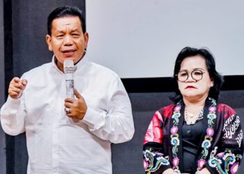 Bupati dan Istri Beribadah Bersama Jemaat GPI Filadelfia Perdagangan
