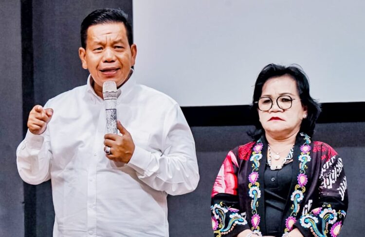 Bupati dan Istri Beribadah Bersama Jemaat GPI Filadelfia Perdagangan
